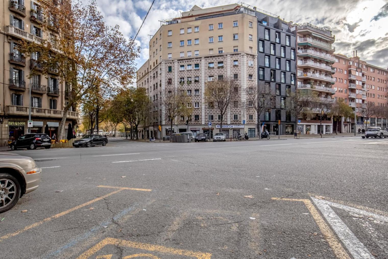 Apartment Blueground Sagrada Familia Balcony Renovated Bcn-123 *